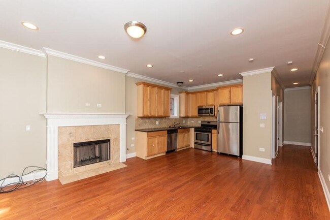 Photo - 3 bedroom in Chicago IL 60637 Unit 3S