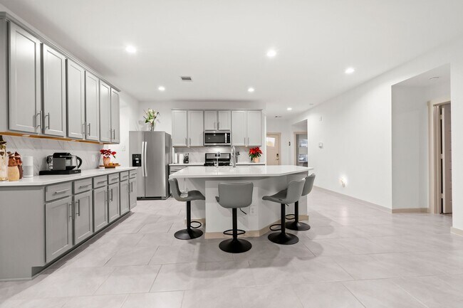 Photo - 29506 Gordon Sevilla St