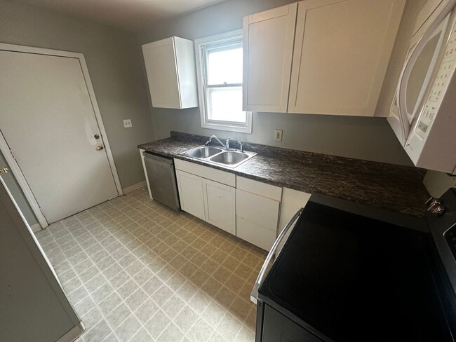 Photo - 1106 Olive St Unit 1106 Olive St. St. Joseph, MO 64503