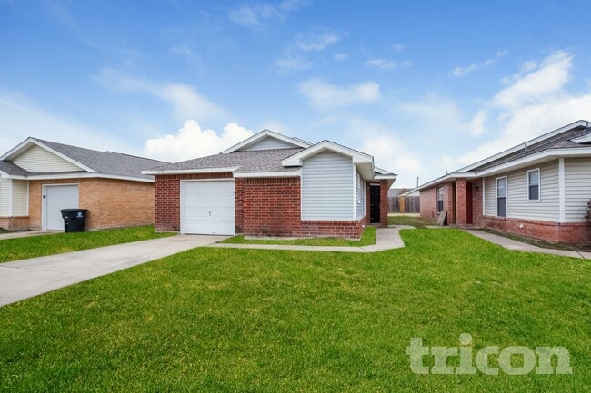 Building Photo - 3110 Boynton Dr