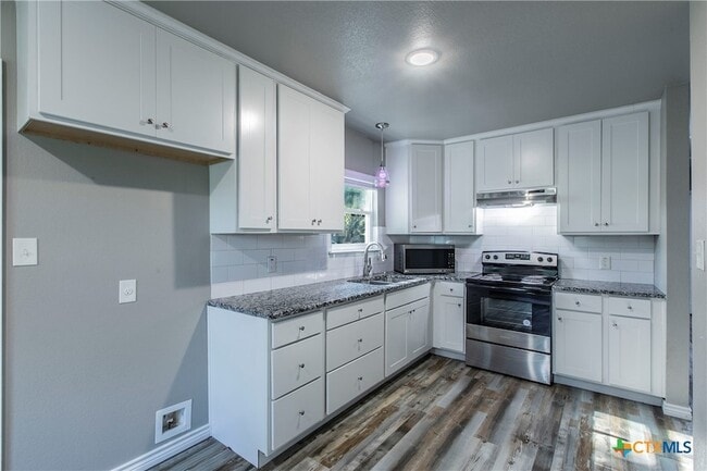 Photo - 406 N 4th St
