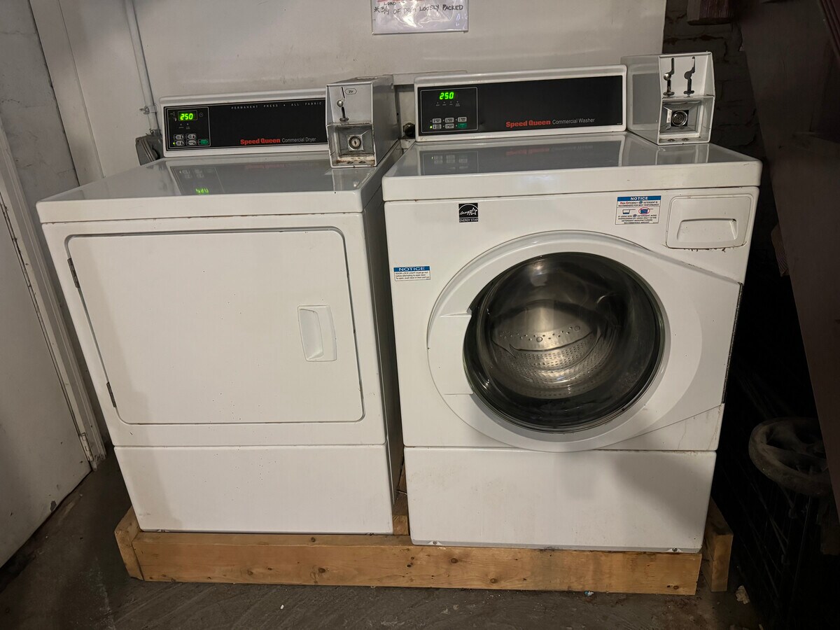 Photo - 72 Strathmore Rd