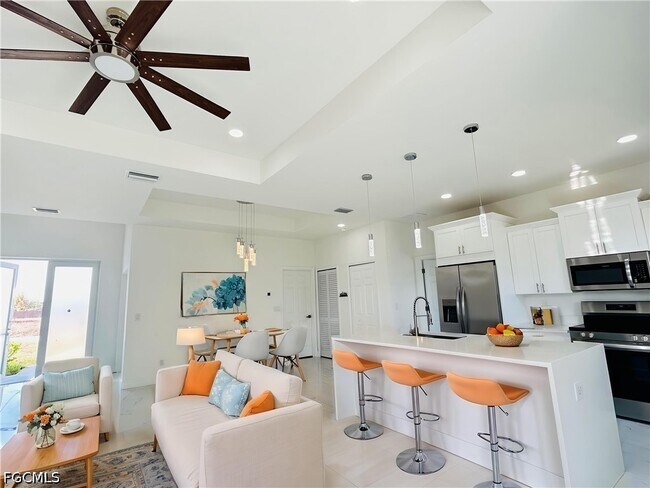 Photo - 2022 Xelda Ave N