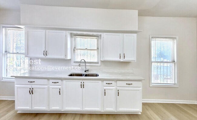 Photo - 1302 Ryon St