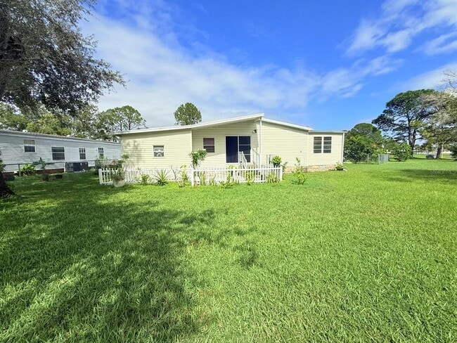 Photo - 220 Ellsworth Dr