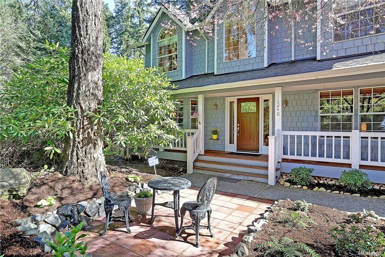 Bellevue 4 bd 2.5 bath house close to Micr... - Bellevue 4 bd 2.5 bath house close to Micr...