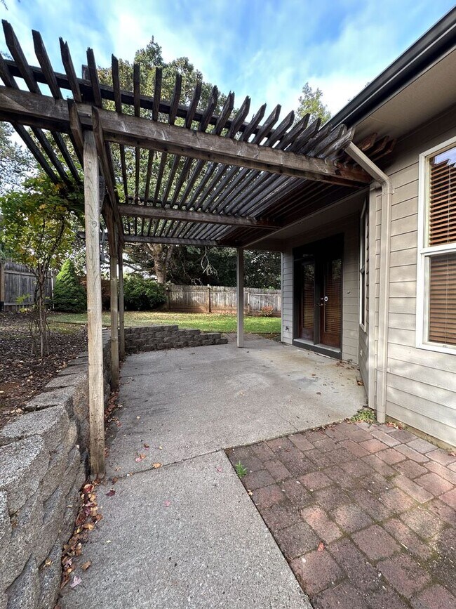 Spacious Single Level Home on a Culdesac House Rental in Salem, OR