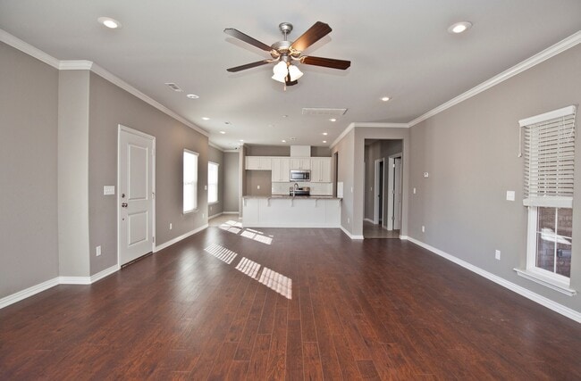 Photo - 3858 Williams Cove