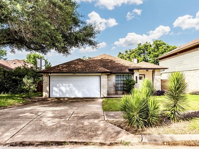 Photo - Lovely 3/BR 2.5/BA Modern Home with Premiu...