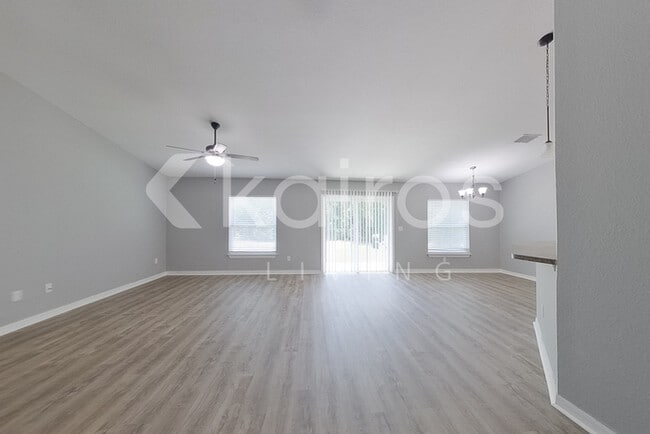 Photo - 1 Malauka Radial Cir