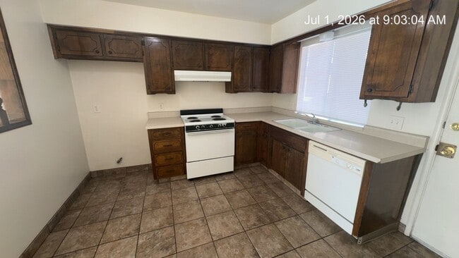 Photo - 2967 Unit 2728