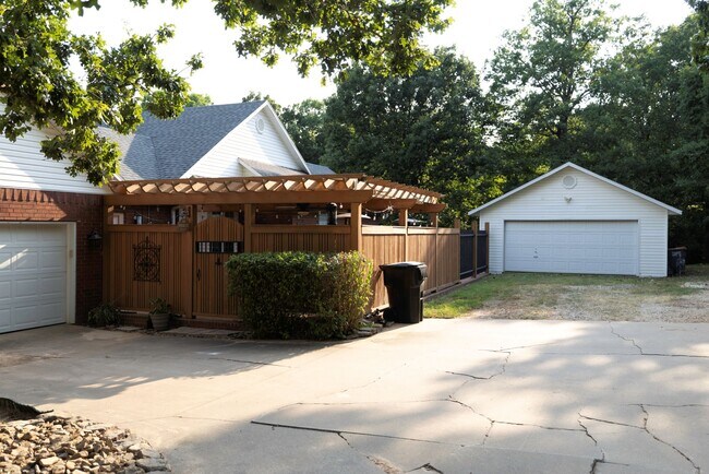 Photo - 2431 N Toy Dr