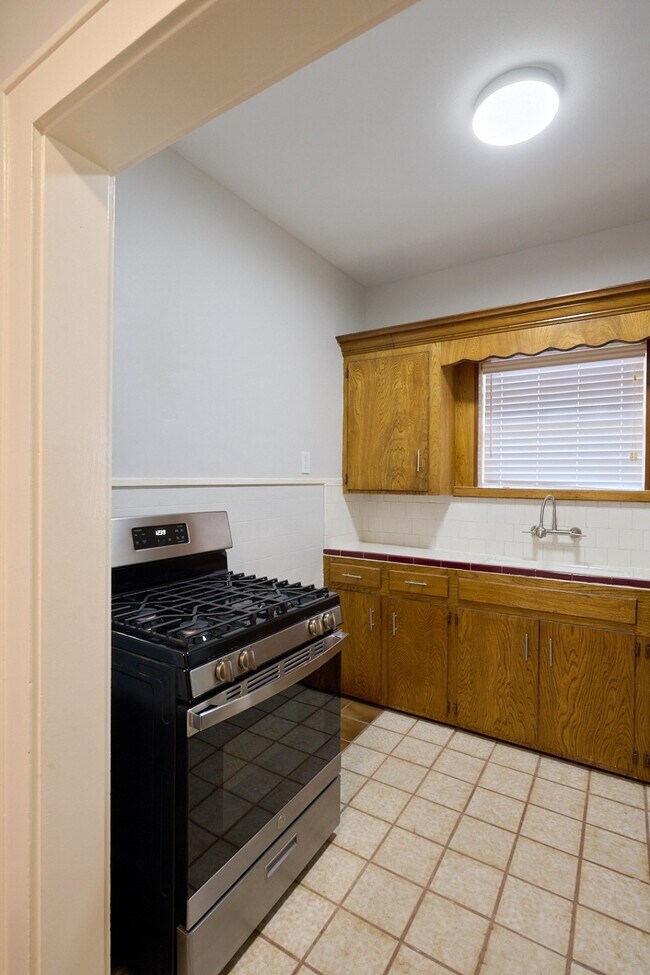 Photo - 418 Euclid St