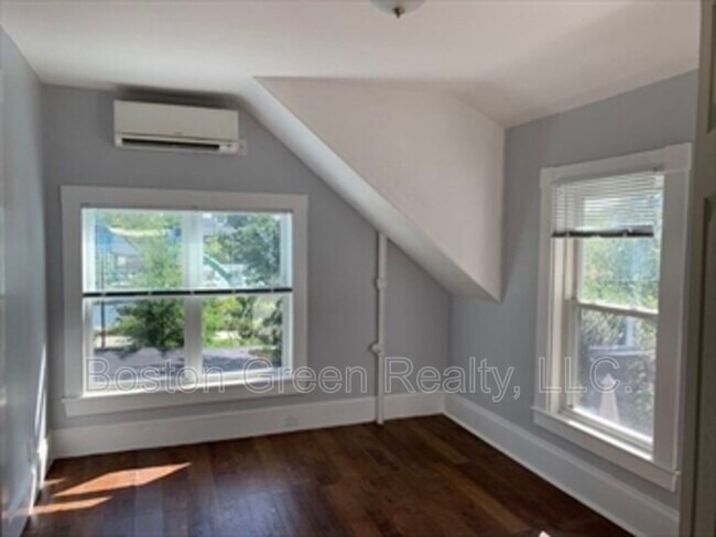 Photo - 17 Fremont Ave