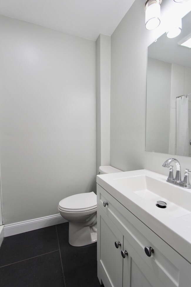 Photo - 18 Hinckley St Apartments Unit 1