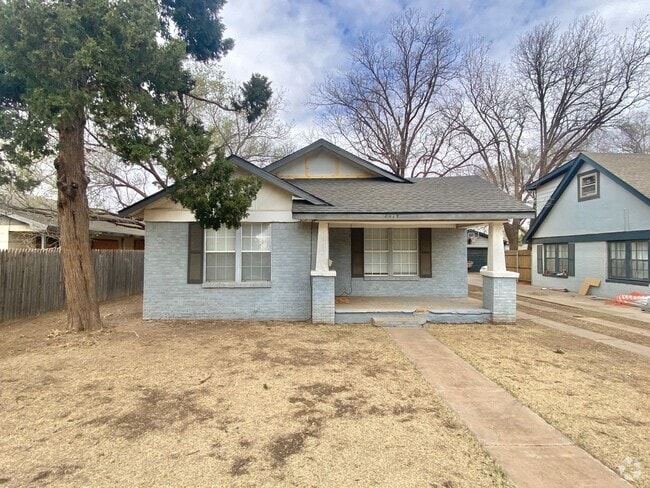 Building Photo - PRE LEASING NOW - AVAILABLE 8/15 Rental