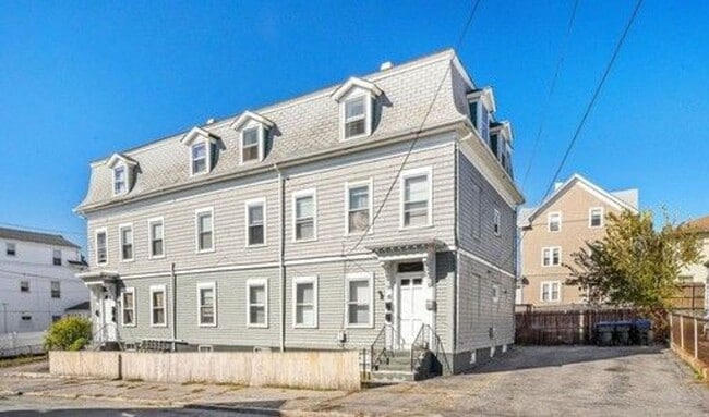 Building Photo - 8-12 Flora Street Unit 8 Flora Street,  #2