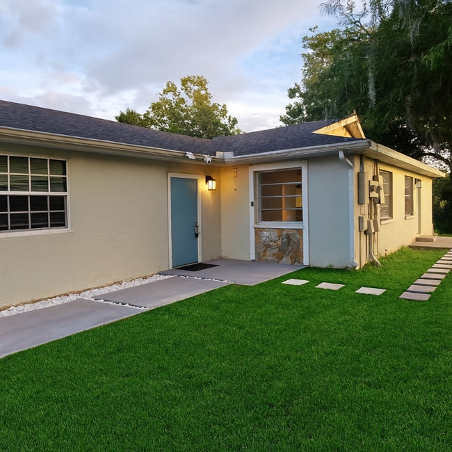 Building Photo - 607 45th St E Rental