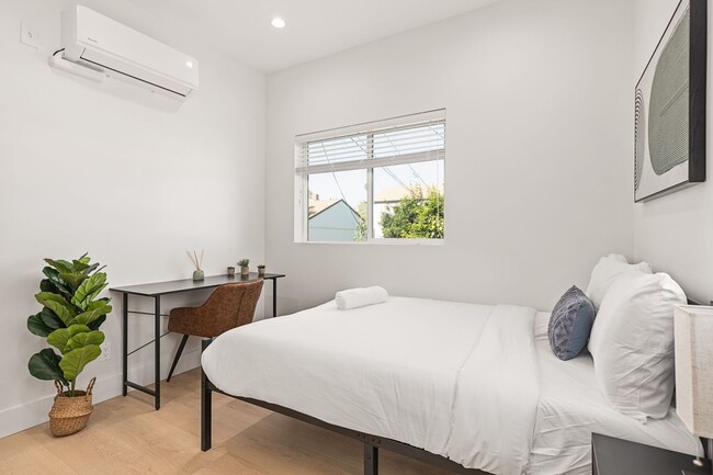 Photo - A 3 Bedroom apartment with ensuite bathrooms, common areas and a fully functional kitchen at 1736... Unit Single Room - 3