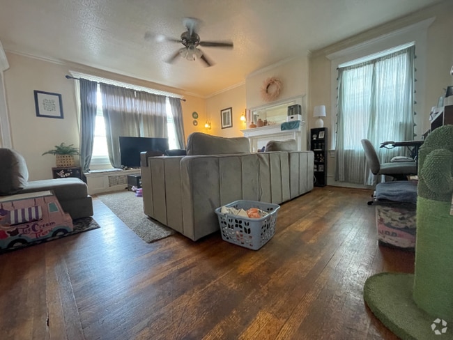 Building Photo - 1028 N Negley Ave Rental