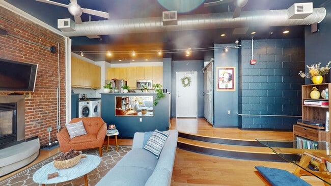 Photo - 1445 Church St NW