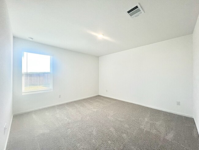 Photo - 712 Zuppino Ln