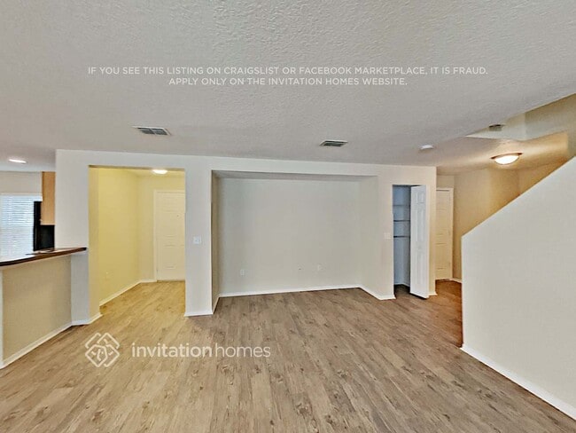 Photo - 7273 Wakeview Dr