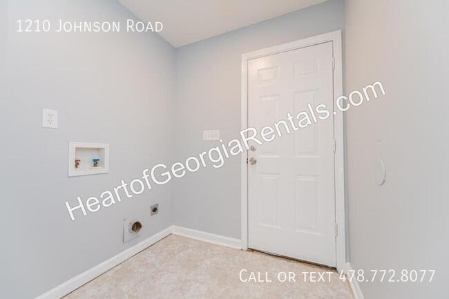 Photo - 1210 Johnson Rd