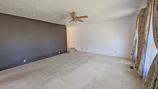 Photo - One level home with lots of character in Hillsboro.