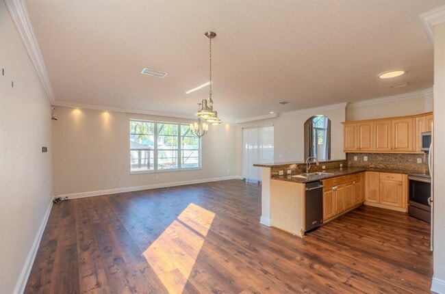 Photo - 19431 SW 2nd St