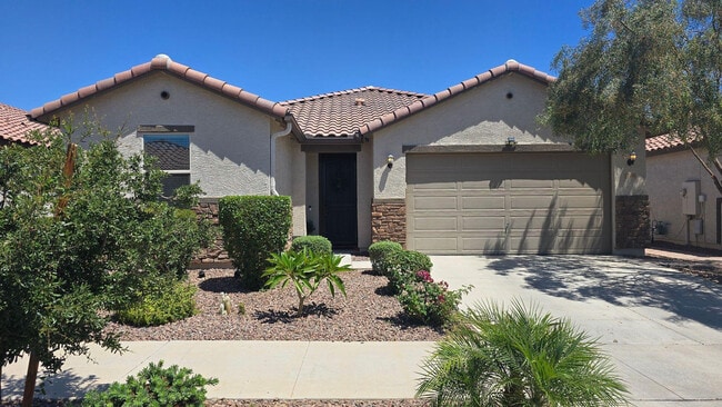 Building Photo - 17460 W Andrea Dr