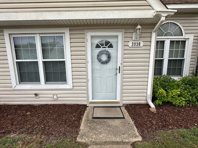 Photo - End Unit Townhouse for Rent