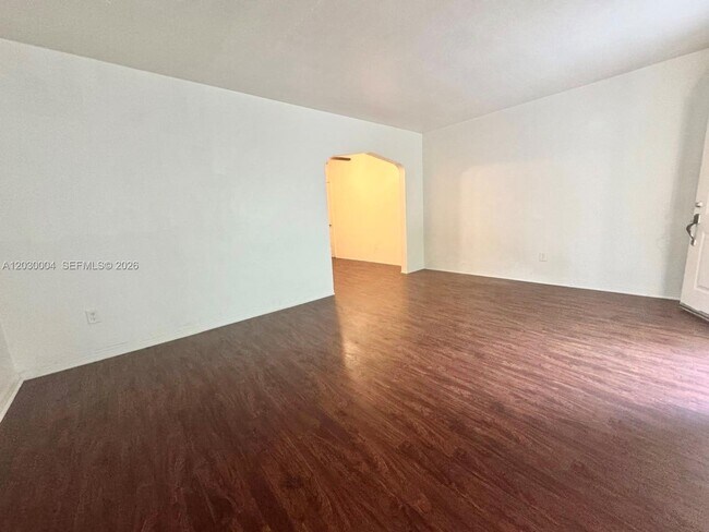 Photo - 4410 NE 2nd Ave Unit 4414