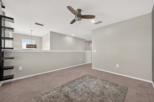 Photo - 5911 Waggoner Ranch Trail