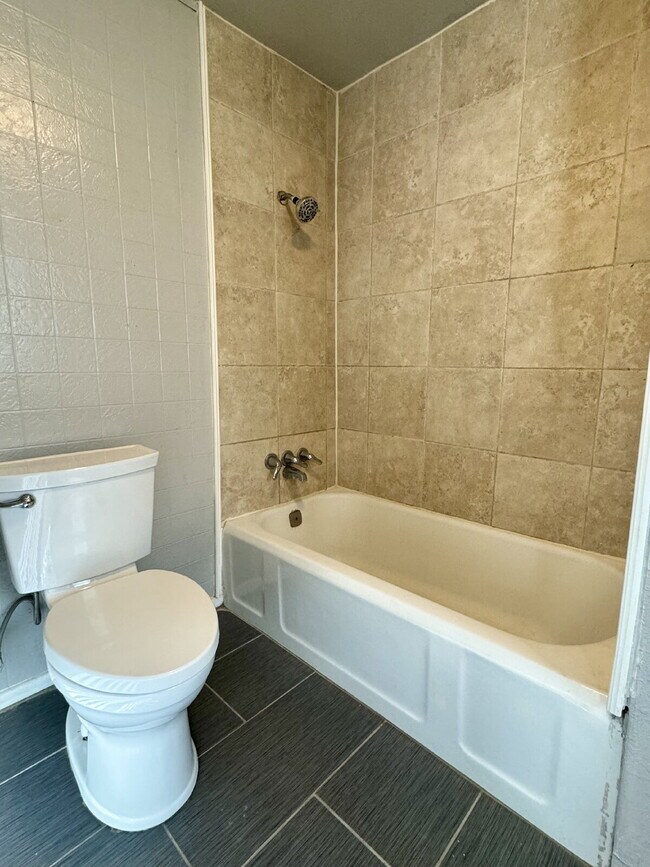 Photo - Perfectly Updated 1 Bedroom- very close to the university