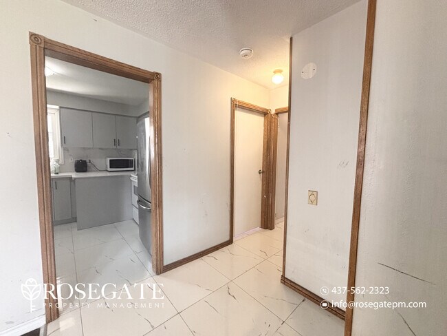 Photo - Spacious 3+Den Main Level Apartment with Parking – Flat Utilities – Barrie Unit 1
