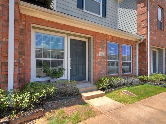 Photo - 1001 Krenek Tap Rd