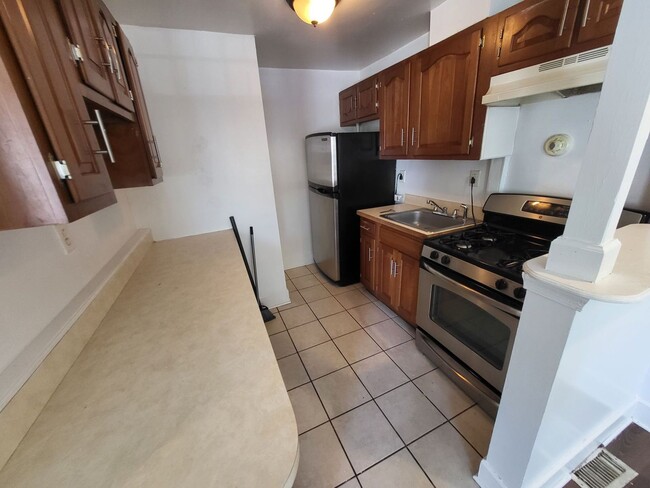 Photo - 517 Baltic Ave Unit 1