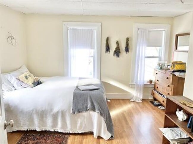 Building Photo - 54-56 Intervale Avenue Unit B Rental