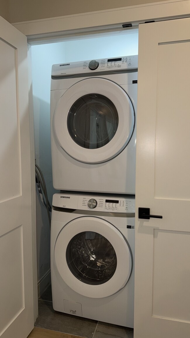 Photo - 3 Adamson St