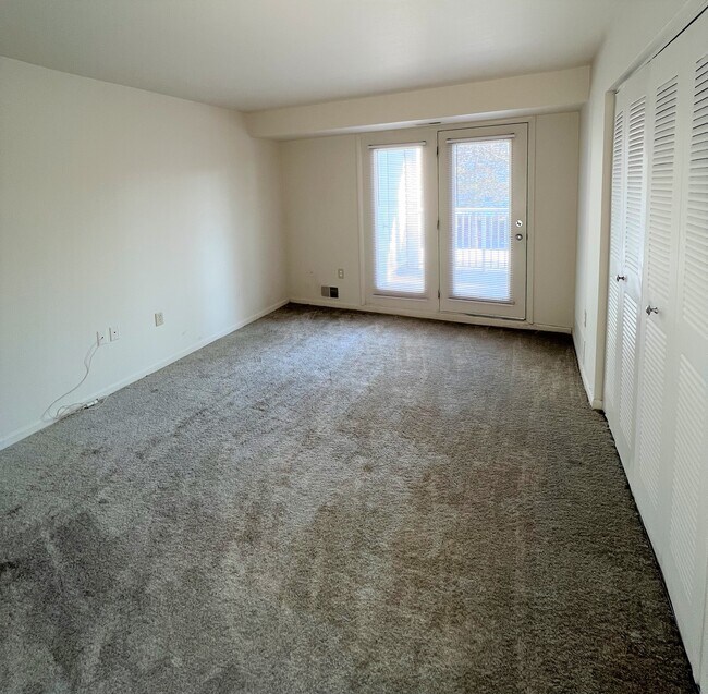 Spinnaker - Bedroom