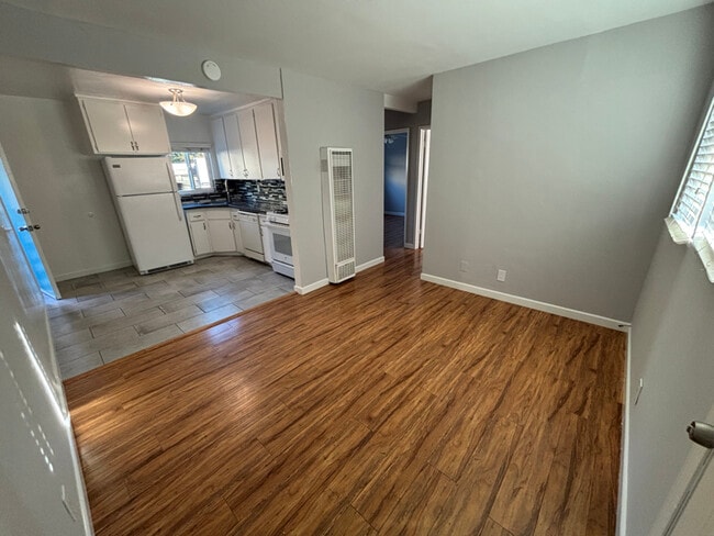 Photo - 2010 Blossom Ln