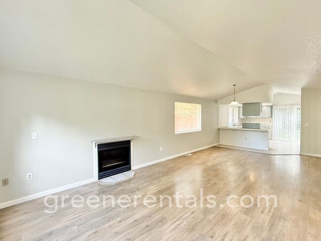 Photo - 3BR/2BA Rambler in Nisqually Pines with Co...