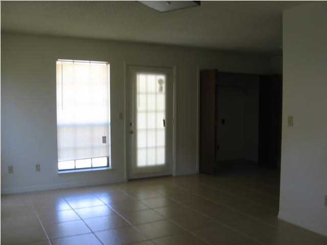 Photo - 133 Classic Ct