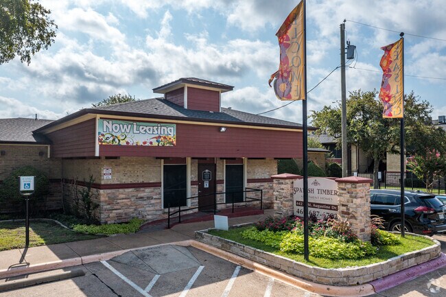 Photo - Maderas Apartments