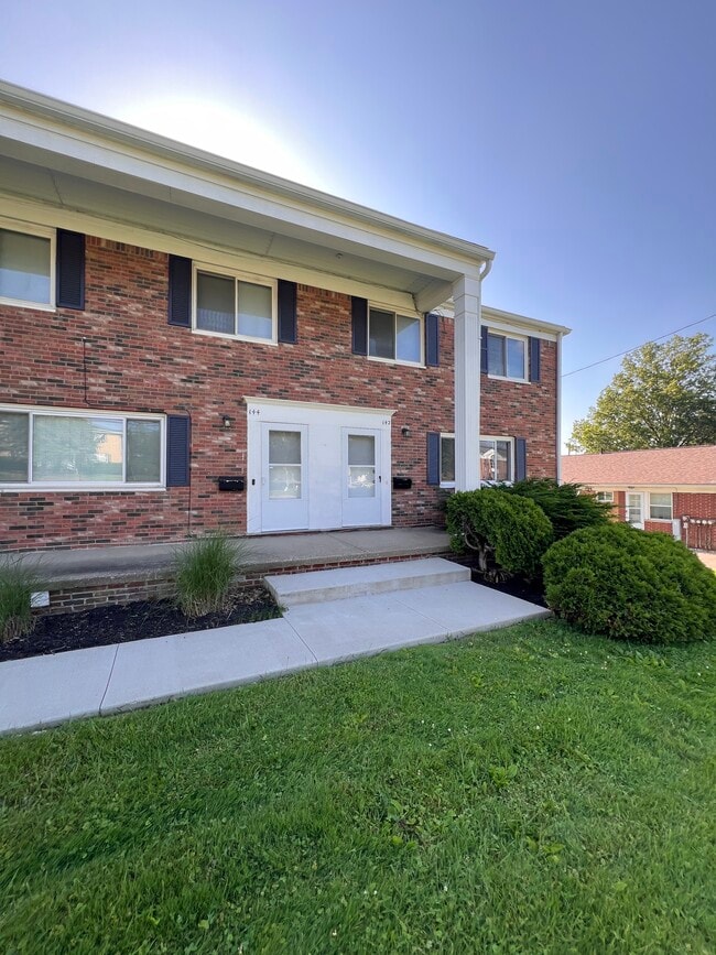 unit 142 S. Miller - Cypress West Fairlawn Apartments