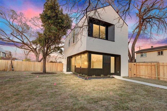 Building Photo - 1804 Sylvan Dr Rental