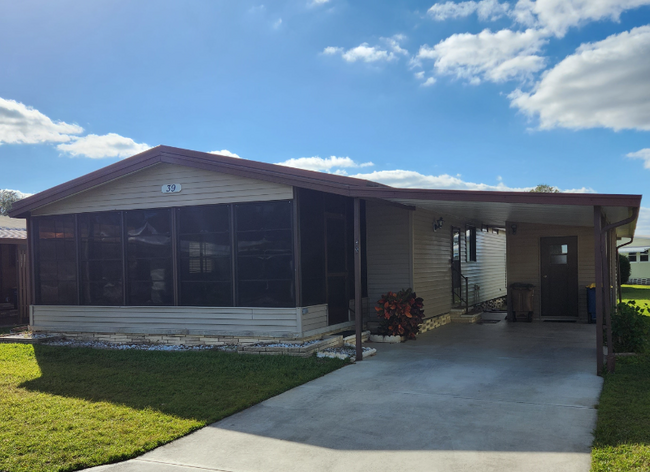 Photo - 2055 S Floral Ave House