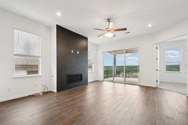 Photo - 4521 Lucabella Ln