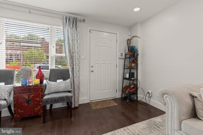 Photo - 2218 16th St NE